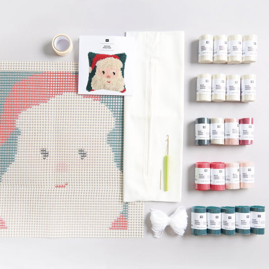 Latch Hooking Kit / Pillow Santa