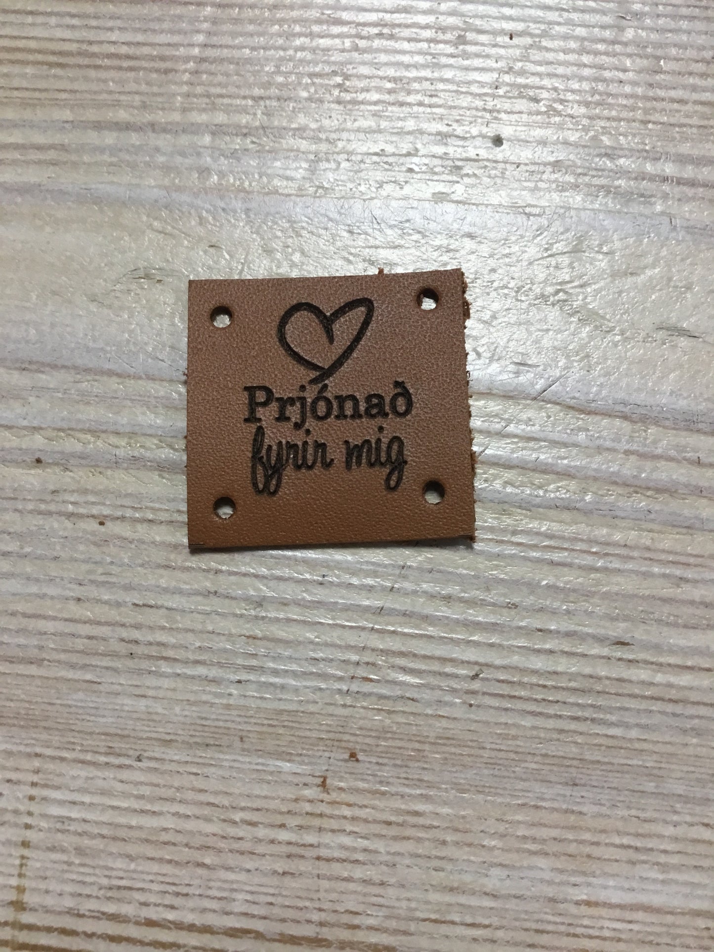 Leðurmerki - Prjónað fyrir mig