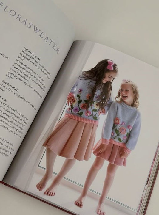 Bók - Søsterstrik - strik til dukker og piger 2 - 8 ára
