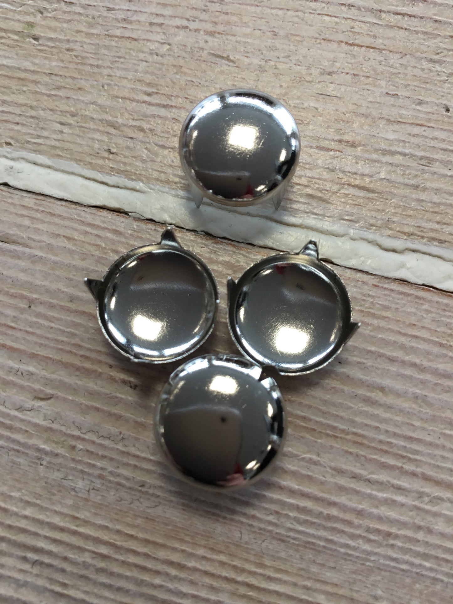 Studs 13mm