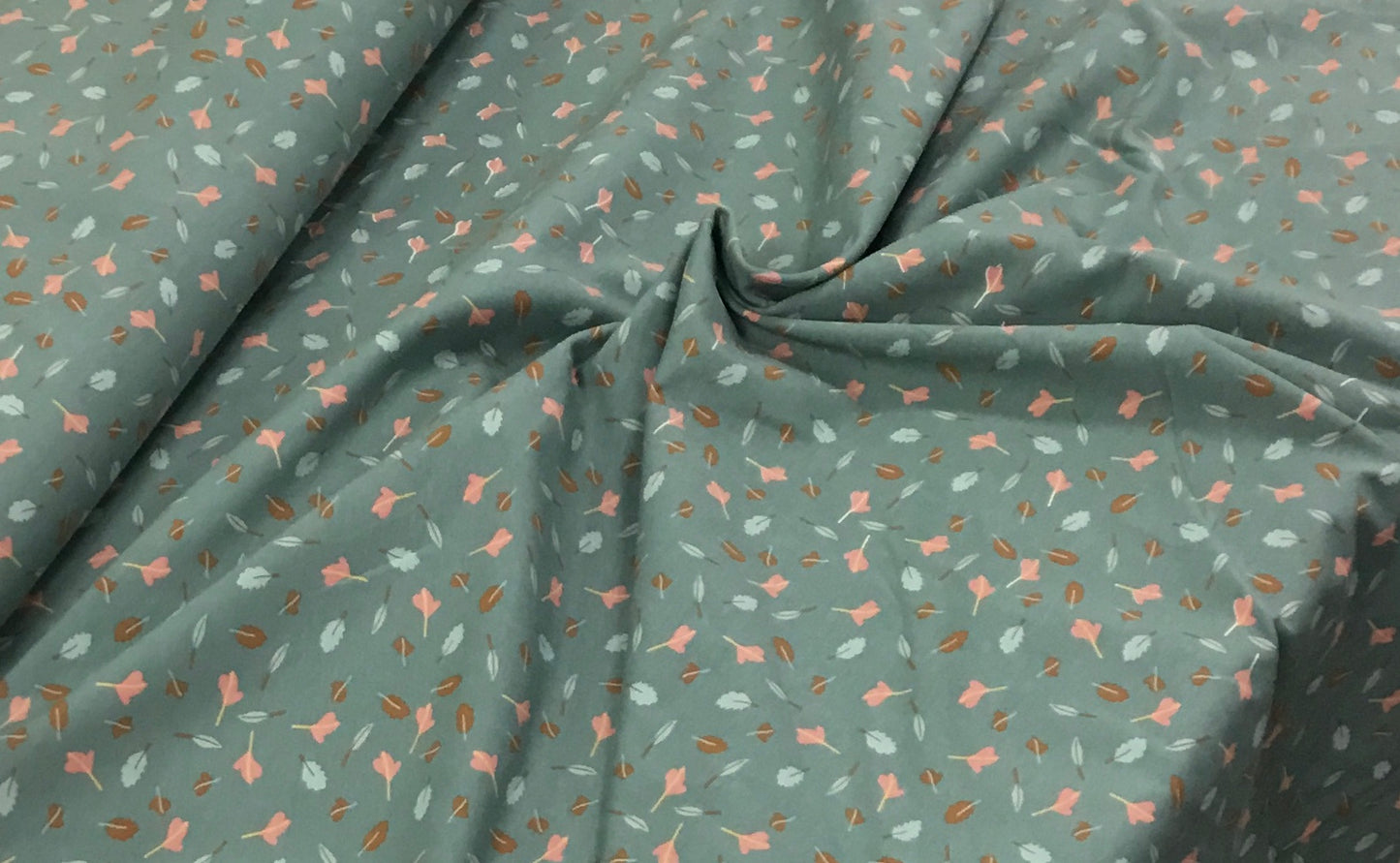 Bómullar jersey 95co/5el - Leaves dusty mint