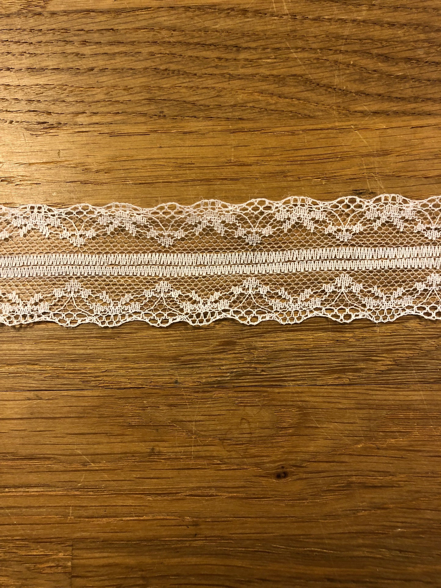 Blúnda-hvít / 38mm
