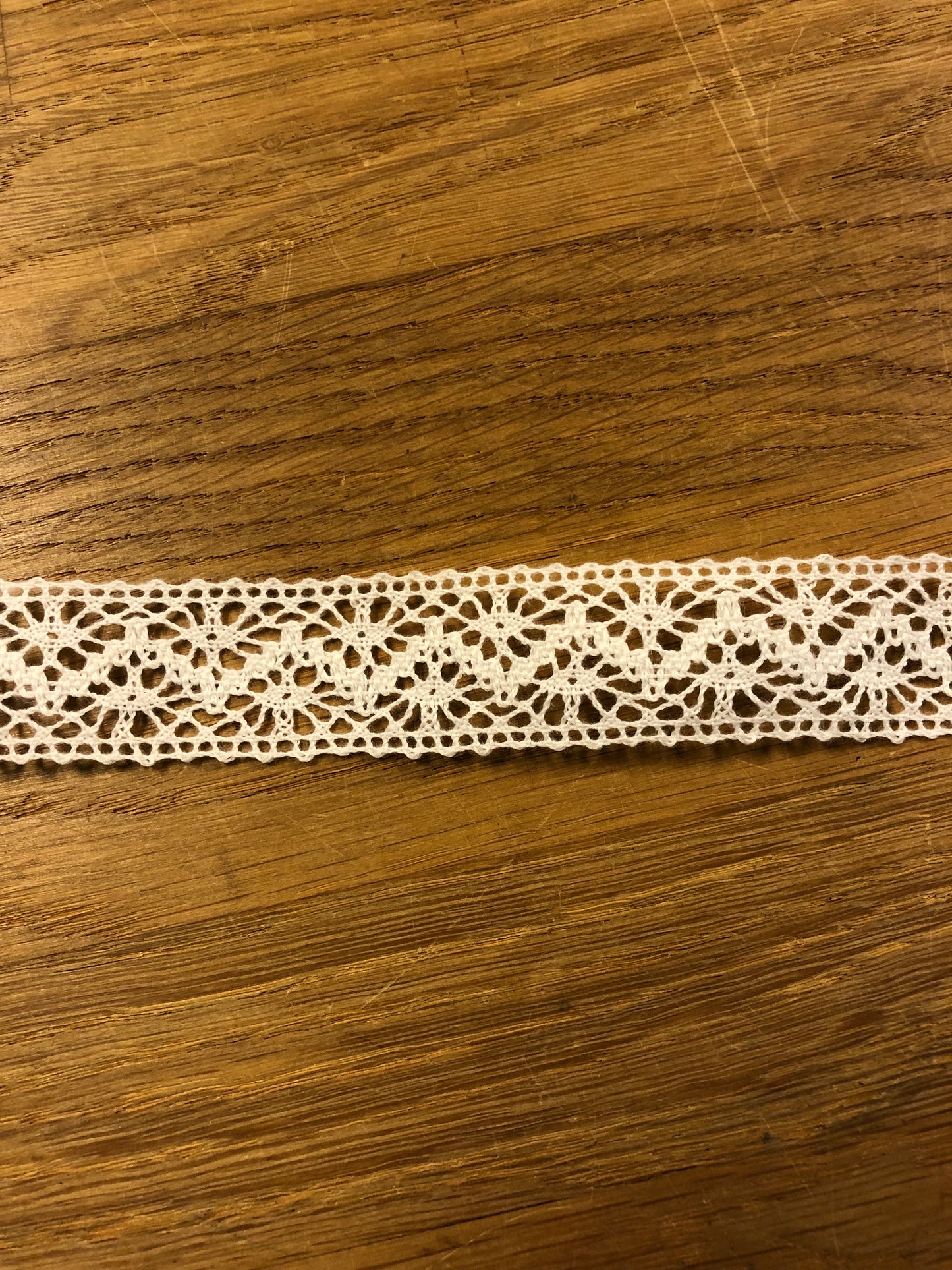 Blúnda Aalst-Creme / 23mm