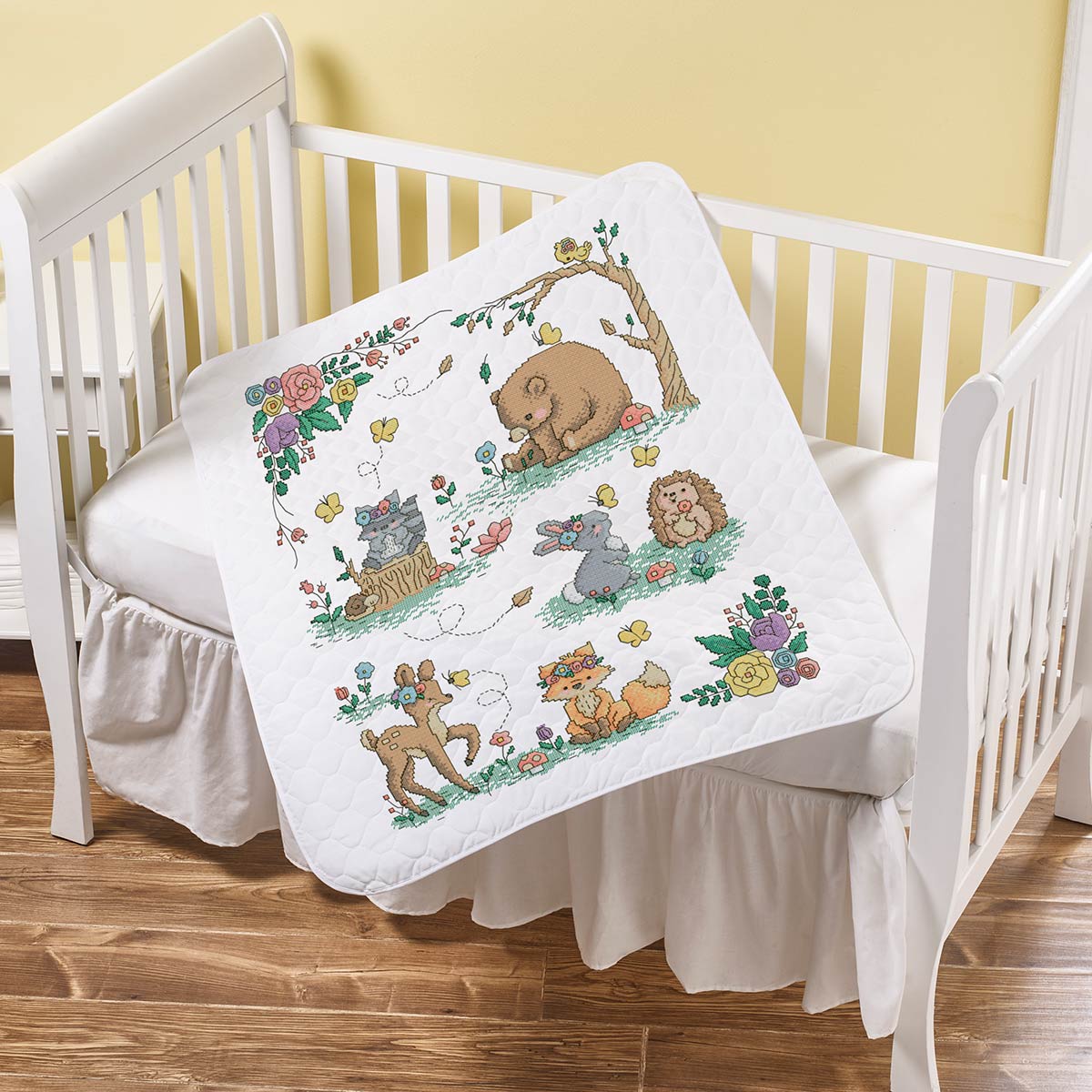 Stamped Cross Stitch - Woodland Floral Vögguteppi