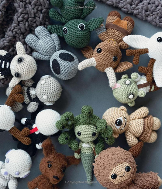 Bók - A Crochet World of Creepy Creatures