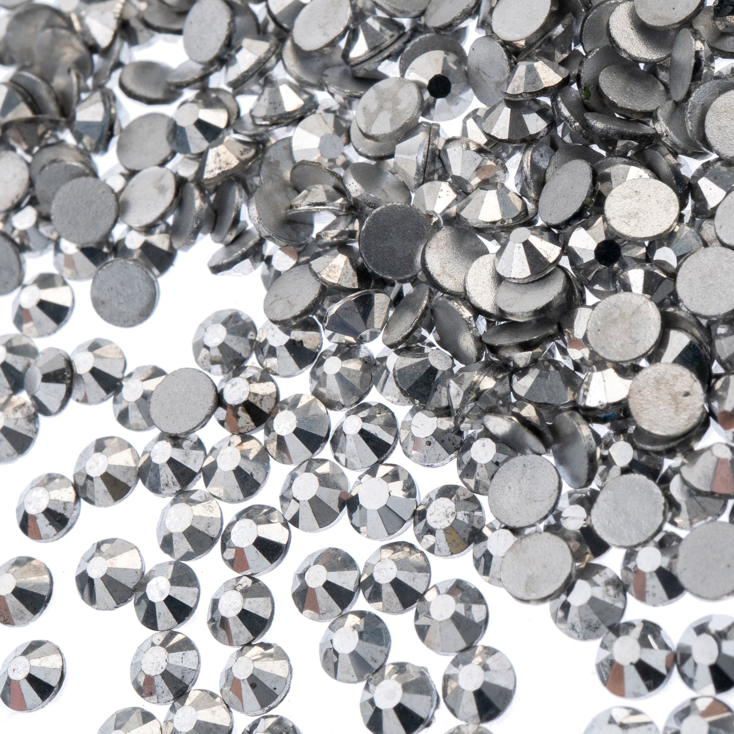 Skrautsteinar - Rhinestone ss16 (4mm)
