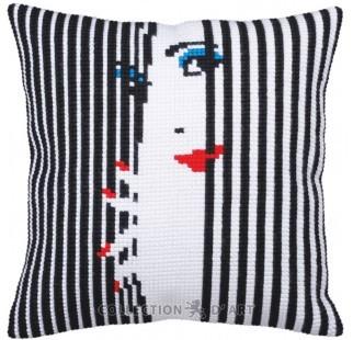 Útsaumur - Púði 40x40sm