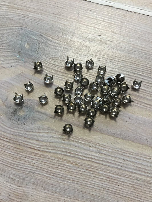 Studs 5mm