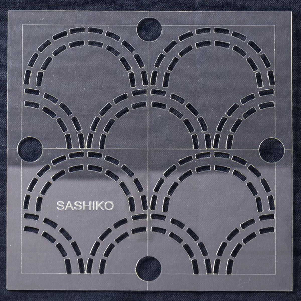 Sashiko: Template: Seigaiha (Waves)