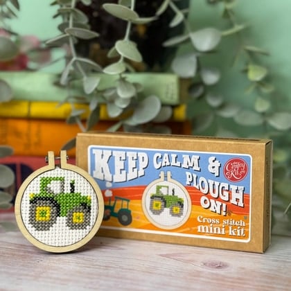 Útsaumur - Keep calm and plough on